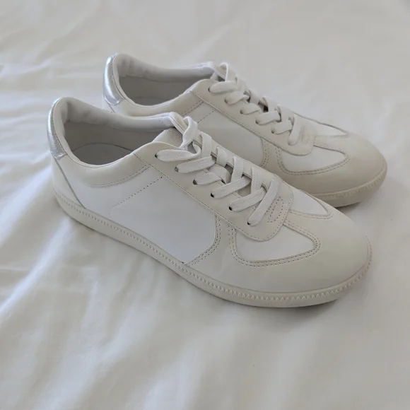 White Women's J Crew Sneakers - Picture 4 of 5